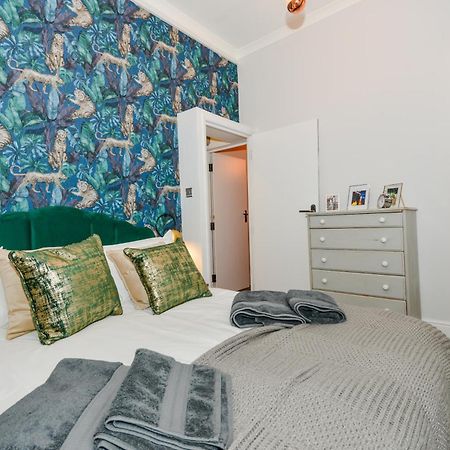 Cosy 1 Bedroom Home For Small Families Londyn Zewnętrze zdjęcie